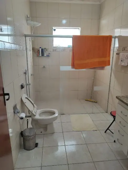 Casa com 4 quartos à venda, 350m2 em Vila Pinto, Varginha - MG - imagem 7 Foto 7 de Casa com 4 quartos à venda, 350m2 em Vila Pinto, Varginha - MG