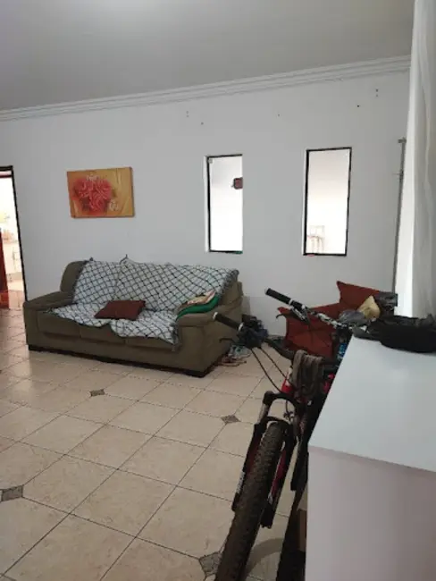 Foto 2 de Casa com 4 quartos à venda, 350m2 em Vila Pinto, Varginha - MG