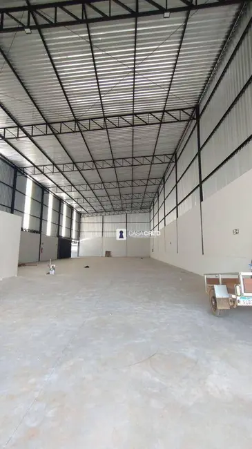 Foto 6 de Armazém / Galpão para alugar, 900m2 em Industrial JK, Varginha - MG