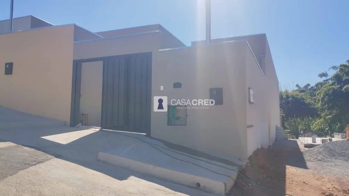 Foto 1 de Casa com 2 quartos à venda, 150m2 em Vargem, Varginha - MG