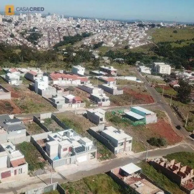Terreno / Lote à venda, 250m2 em Varginha - MG - imagem 7 Foto 7 de Terreno / Lote à venda, 250m2 em Varginha - MG
