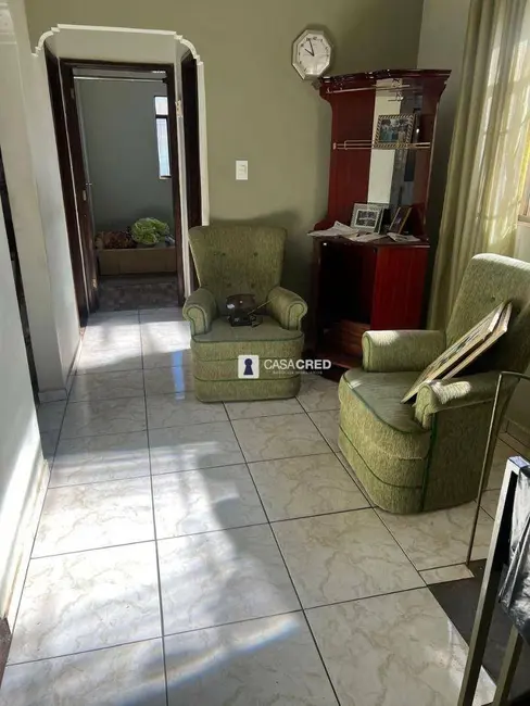 Foto 3 de Casa com 3 quartos à venda, 250m2 em Santa Maria, Varginha - MG