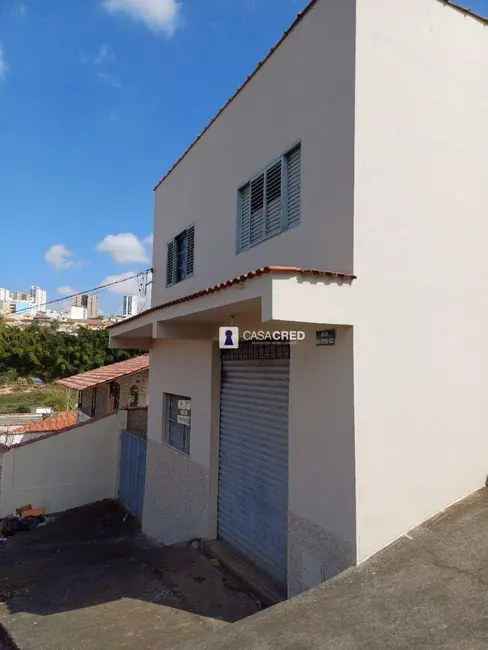 Foto 1 de Casa com 3 quartos à venda, 306m2 em Campos Elíseos, Varginha - MG