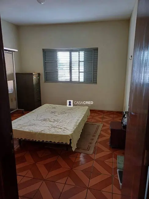 Casa com 3 quartos à venda, 306m2 em Campos Elíseos, Varginha - MG - imagem 4 Foto 4 de Casa com 3 quartos à venda, 306m2 em Campos Elíseos, Varginha - MG