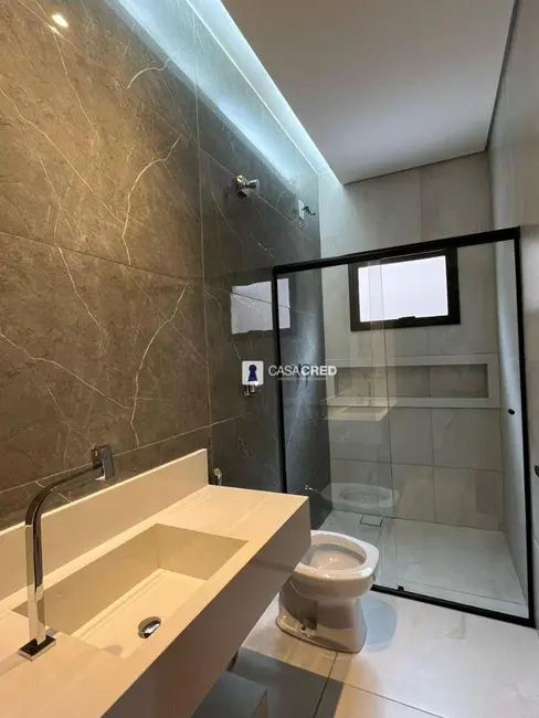 Casa com 3 quartos à venda, 275m2 em Varginha - MG - imagem 8 Foto 8 de Casa com 3 quartos à venda, 275m2 em Varginha - MG