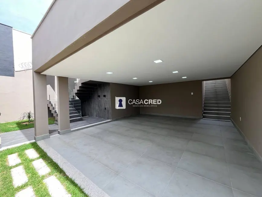 Foto 2 de Casa com 3 quartos à venda, 275m2 em Varginha - MG