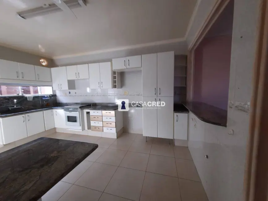 Foto 3 de Casa com 3 quartos à venda, 360m2 em Rezende, Varginha - MG