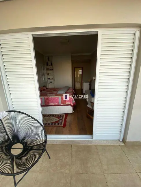 Casa com 3 quartos à venda, 300m2 em Centro, Varginha - MG - imagem 9 Foto 9 de Casa com 3 quartos à venda, 300m2 em Centro, Varginha - MG