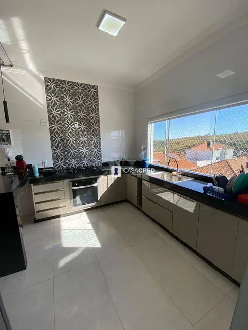 Casa com 3 quartos à venda, 300m2 em Parque Boa Vista, Varginha - MG - imagem 4 Foto 4 de Casa com 3 quartos à venda, 300m2 em Parque Boa Vista, Varginha - MG