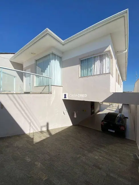 Foto 1 de Casa com 3 quartos à venda, 300m2 em Parque Boa Vista, Varginha - MG