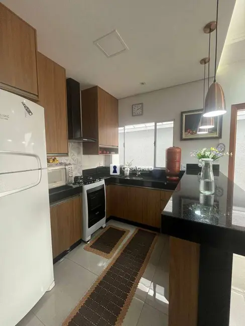 Casa com 2 quartos à venda, 100m2 em San Marino, Varginha - MG - imagem 6 Foto 6 de Casa com 2 quartos à venda, 100m2 em San Marino, Varginha - MG