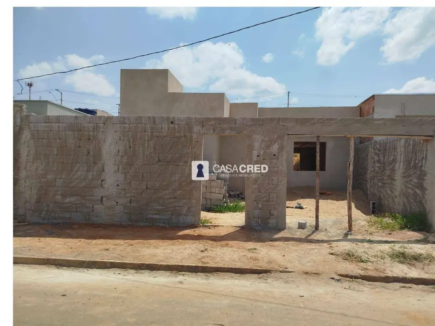 Foto 1 de Casa com 2 quartos à venda, 200m2 em Jardim Áurea, Varginha - MG