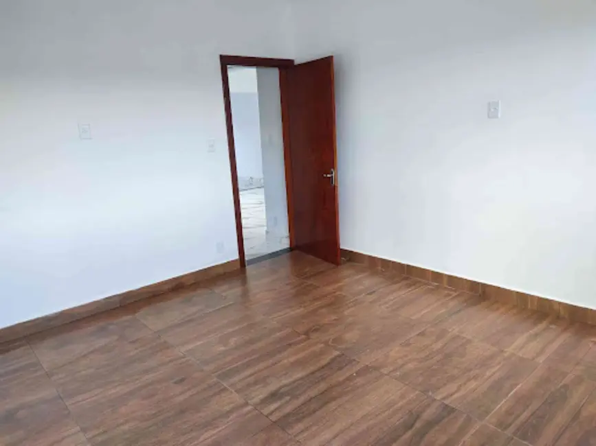 Casa com 2 quartos à venda, 200m2 em Sagrado Coração, Varginha - MG - imagem 5 Foto 5 de Casa com 2 quartos à venda, 200m2 em Sagrado Coração, Varginha - MG