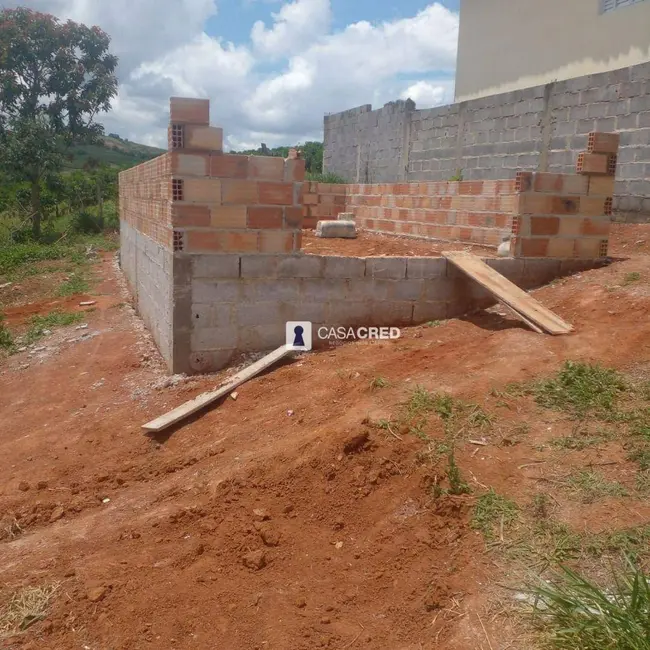 Terreno / Lote à venda, 1000m2 em Sagrado Coração II, Varginha - MG - imagem 5 Foto 5 de Terreno / Lote à venda, 1000m2 em Sagrado Coração II, Varginha - MG