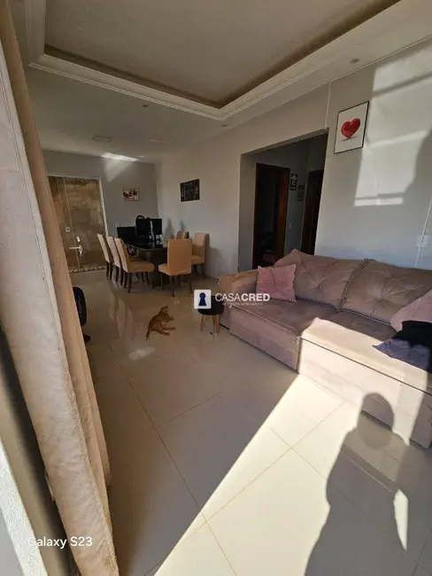 Casa com 2 quartos à venda, 200m2 em San Marino, Varginha - MG - imagem 3 Foto 3 de Casa com 2 quartos à venda, 200m2 em San Marino, Varginha - MG