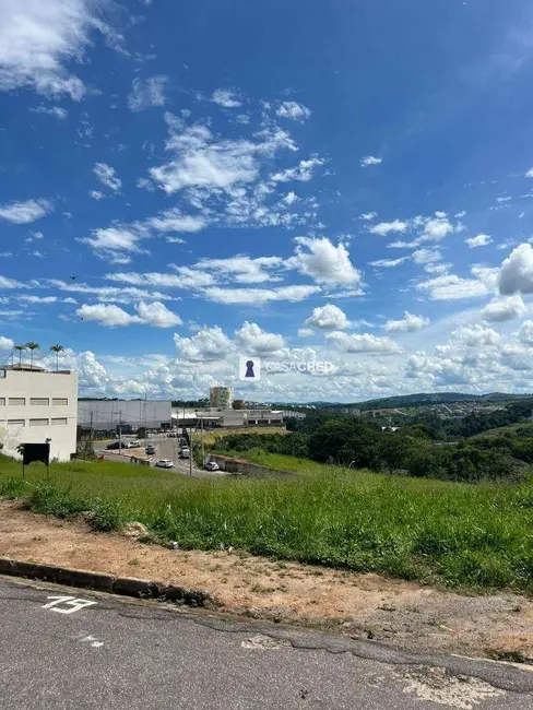 Terreno / Lote à venda, 450m2 em Vila Verde, Varginha - MG - imagem 3 Foto 3 de Terreno / Lote à venda, 450m2 em Vila Verde, Varginha - MG