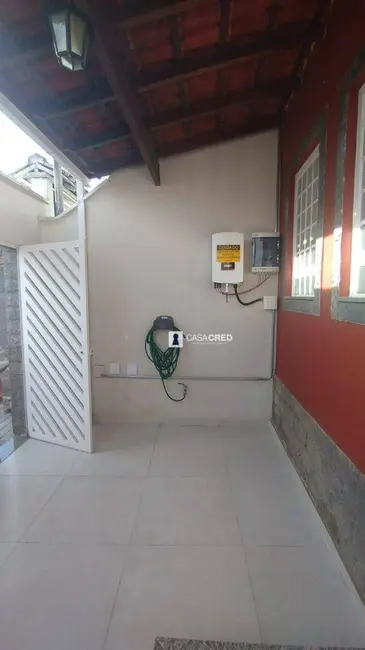 Casa com 4 quartos à venda, 250m2 em Bom Pastor, Varginha - MG - imagem 2 Foto 2 de Casa com 4 quartos à venda, 250m2 em Bom Pastor, Varginha - MG