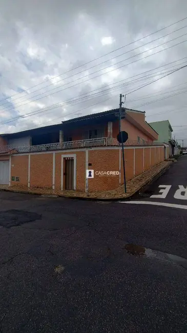 Foto 2 de Casa com 5 quartos à venda, 325m2 em Jardim Canaã, Varginha - MG