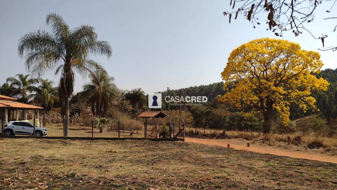 Foto 2 de Chácara com 3 quartos à venda, 1700m2 em Tres Pontas - MG