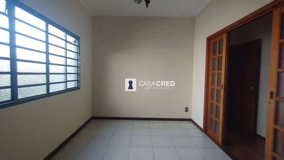 Casa com 5 quartos à venda, 325m2 em Bom Pastor, Varginha - MG - imagem 6 Foto 6 de Casa com 5 quartos à venda, 325m2 em Bom Pastor, Varginha - MG