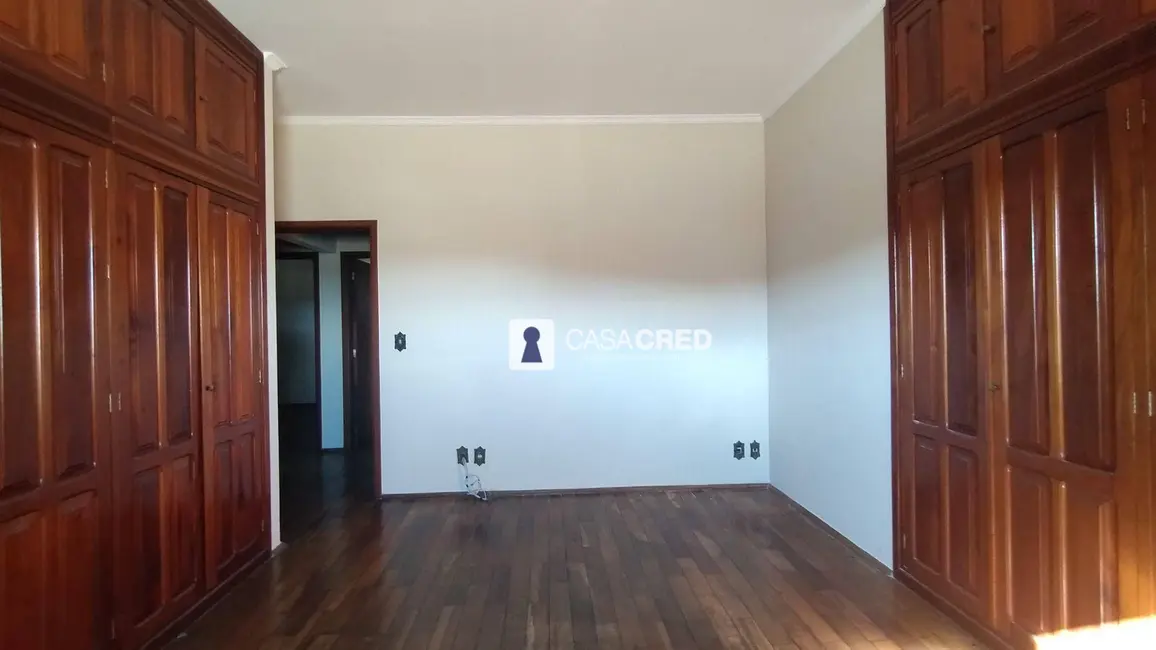 Casa com 5 quartos à venda, 325m2 em Bom Pastor, Varginha - MG - imagem 9 Foto 9 de Casa com 5 quartos à venda, 325m2 em Bom Pastor, Varginha - MG