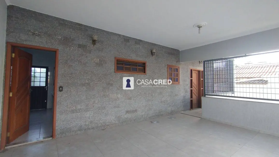 Casa com 5 quartos à venda, 325m2 em Bom Pastor, Varginha - MG - imagem 2 Foto 2 de Casa com 5 quartos à venda, 325m2 em Bom Pastor, Varginha - MG