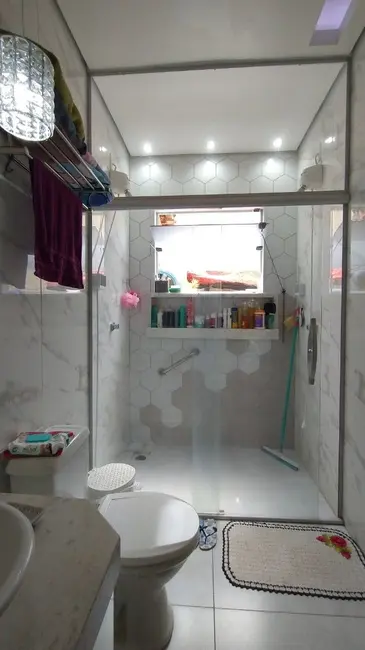 Casa com 3 quartos à venda, 200m2 em Sagrado Coração, Varginha - MG - imagem 9 Foto 9 de Casa com 3 quartos à venda, 200m2 em Sagrado Coração, Varginha - MG