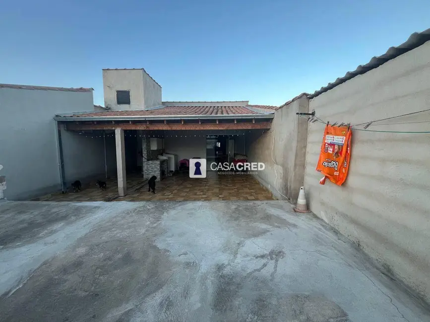 Casa com 2 quartos à venda, 120m2 em Imperial, Varginha - MG - imagem 8 Foto 8 de Casa com 2 quartos à venda, 120m2 em Imperial, Varginha - MG