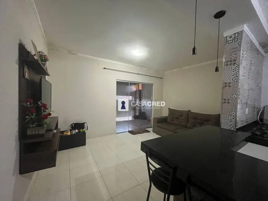 Foto 1 de Casa com 2 quartos à venda, 120m2 em Imperial, Varginha - MG