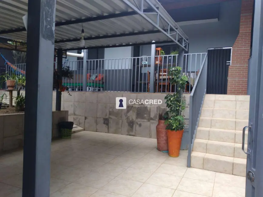 Foto 3 de Casa com 3 quartos à venda, 212m2 em Damasco, Varginha - MG