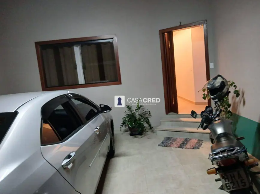 Foto 3 de Casa com 2 quartos à venda, 200m2 em São Miguel Arcanjo, Varginha - MG