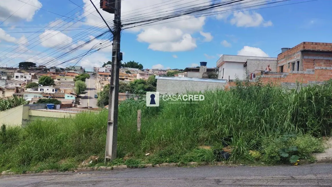 Foto 2 de Terreno / Lote à venda, 205m2 em Jardim Sion, Varginha - MG