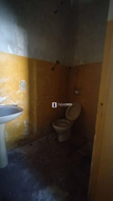 Armazém / Galpão para alugar, 300m2 em Jardim Vale dos Ipês, Varginha - MG - imagem 7 Foto 7 de Armazém / Galpão para alugar, 300m2 em Jardim Vale dos Ipês, Varginha - MG