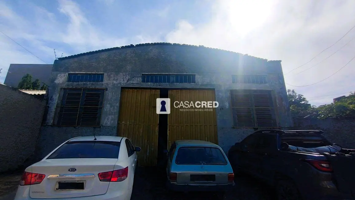 Armazém / Galpão para alugar, 300m2 em Jardim Vale dos Ipês, Varginha - MG - imagem 1 Foto 1 de Armazém / Galpão para alugar, 300m2 em Jardim Vale dos Ipês, Varginha - MG