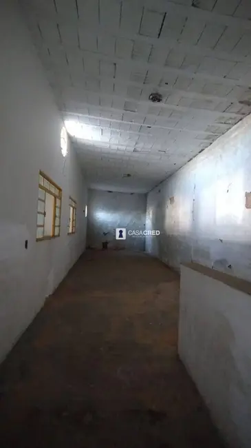 Armazém / Galpão para alugar, 300m2 em Jardim Vale dos Ipês, Varginha - MG - imagem 8 Foto 8 de Armazém / Galpão para alugar, 300m2 em Jardim Vale dos Ipês, Varginha - MG