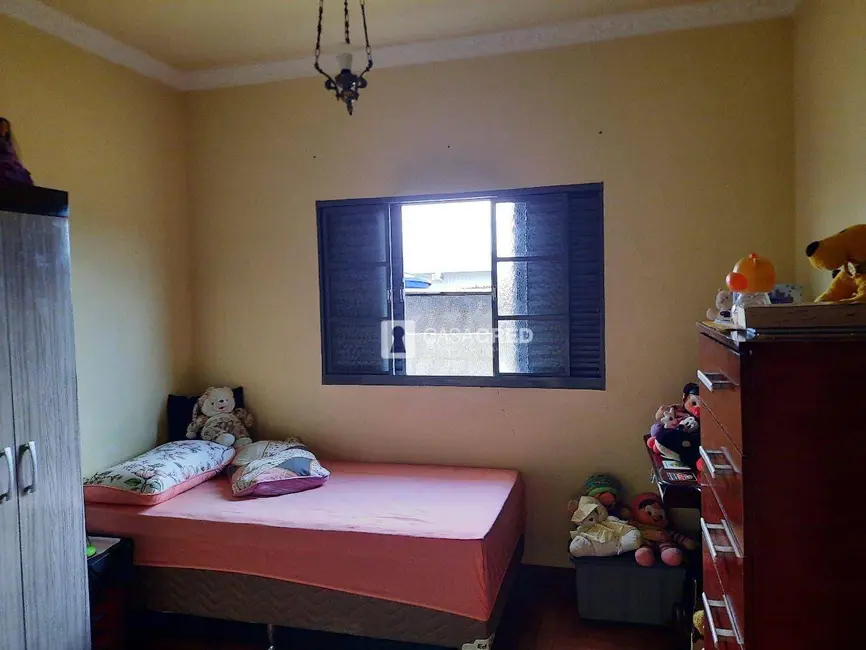 Casa com 3 quartos à venda, 200m2 em Jardim Ribeiro, Varginha - MG - imagem 7 Foto 7 de Casa com 3 quartos à venda, 200m2 em Jardim Ribeiro, Varginha - MG