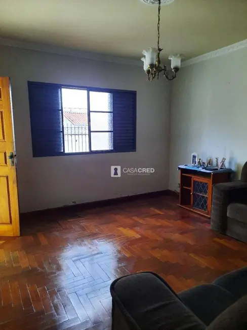 Casa com 3 quartos à venda, 200m2 em Jardim Ribeiro, Varginha - MG - imagem 3 Foto 3 de Casa com 3 quartos à venda, 200m2 em Jardim Ribeiro, Varginha - MG