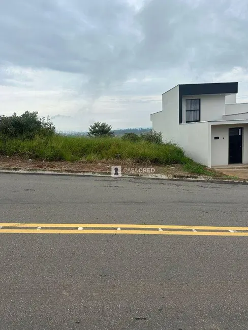 Foto 2 de Terreno / Lote à venda, 200m2 em Parque de Exposições, Varginha - MG