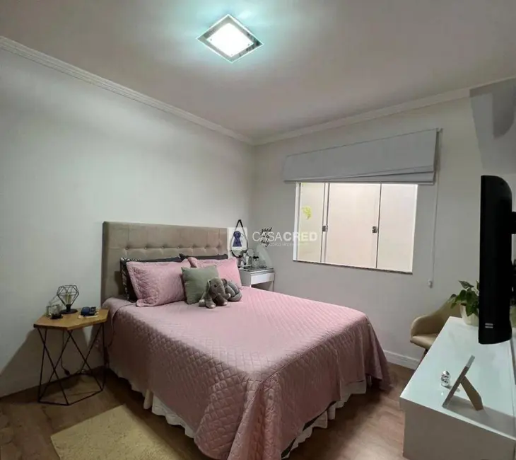 Casa com 2 quartos à venda, 107m2 em Jardim São Joaquim, Varginha - MG - imagem 5 Foto 5 de Casa com 2 quartos à venda, 107m2 em Jardim São Joaquim, Varginha - MG