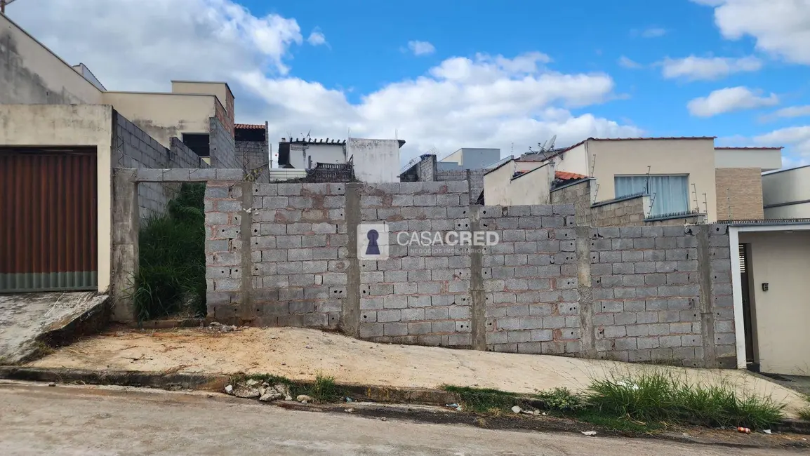 Foto 2 de Terreno / Lote à venda, 231m2 em Residencial Alto Pinheiros, Varginha - MG