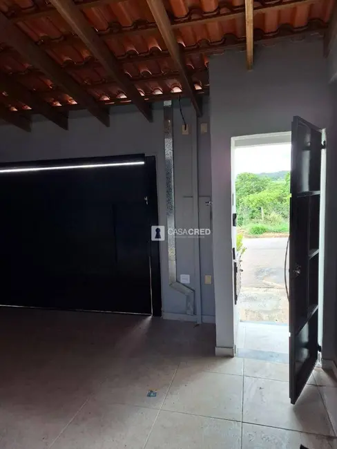 Casa com 3 quartos à venda, 100m2 em Vargem, Varginha - MG - imagem 2 Foto 2 de Casa com 3 quartos à venda, 100m2 em Vargem, Varginha - MG