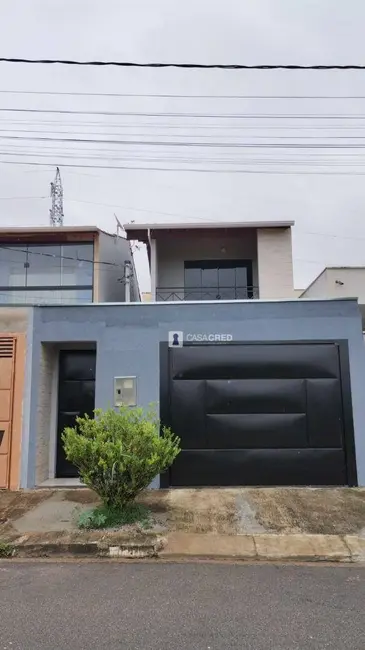 Casa com 3 quartos à venda, 100m2 em Vargem, Varginha - MG - imagem 1 Foto 1 de Casa com 3 quartos à venda, 100m2 em Vargem, Varginha - MG