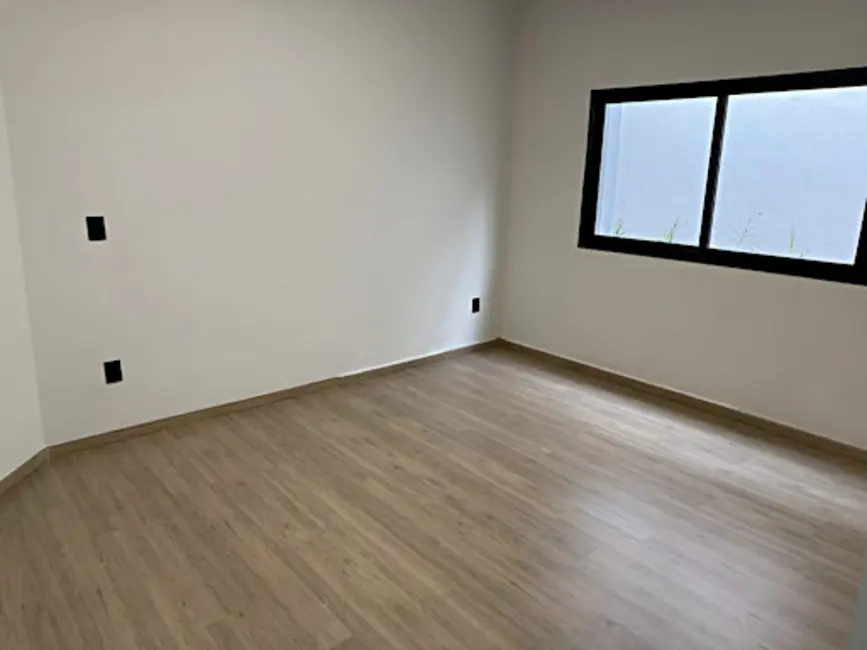 Casa com 3 quartos à venda, 250m2 em Varginha - MG - imagem 5 Foto 5 de Casa com 3 quartos à venda, 250m2 em Varginha - MG