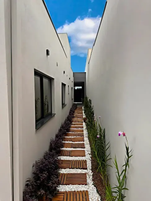 Casa com 3 quartos à venda, 250m2 em Varginha - MG - imagem 6 Foto 6 de Casa com 3 quartos à venda, 250m2 em Varginha - MG