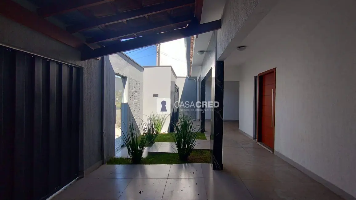 Casa com 5 quartos à venda, 350m2 em Santana, Varginha - MG - imagem 4 Foto 4 de Casa com 5 quartos à venda, 350m2 em Santana, Varginha - MG
