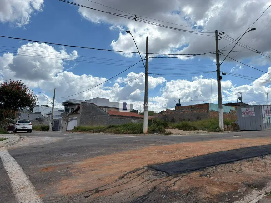 Foto 6 de Terreno / Lote à venda, 214m2 em Vila Paiva, Varginha - MG