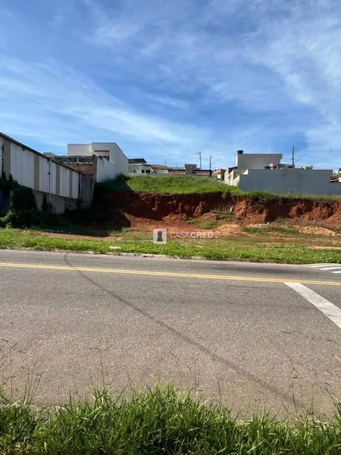 Terreno / Lote à venda, 250m2 em Imperial, Varginha - MG - imagem 1 Foto 1 de Terreno / Lote à venda, 250m2 em Imperial, Varginha - MG