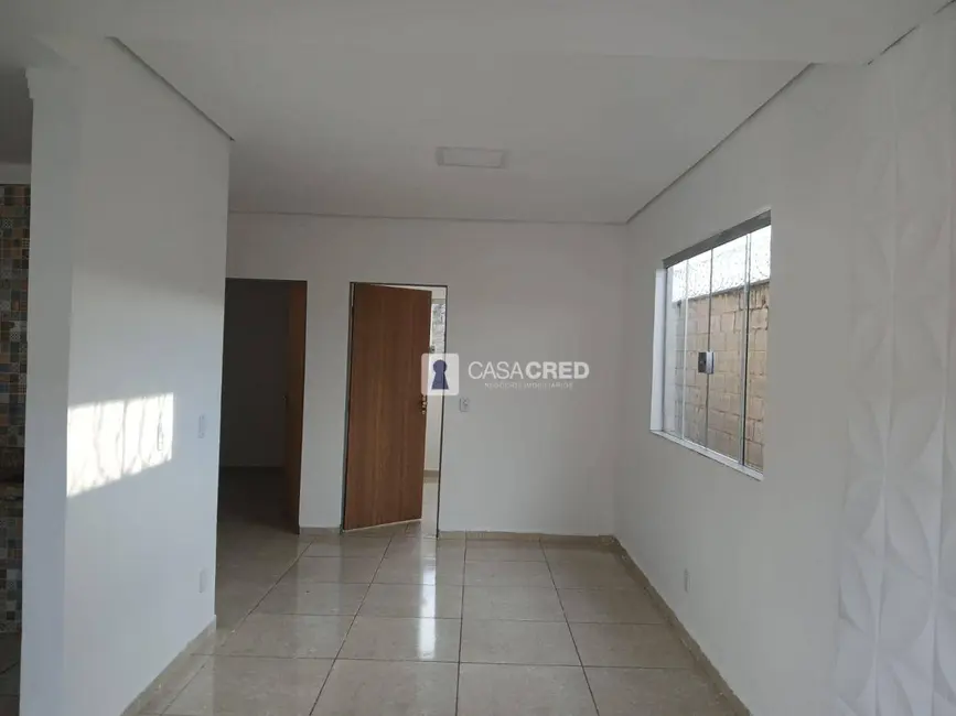 Casa com 2 quartos à venda, 200m2 em Dos Carvalhos, Varginha - MG - imagem 4 Foto 4 de Casa com 2 quartos à venda, 200m2 em Dos Carvalhos, Varginha - MG