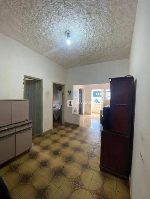 Casa com 2 quartos à venda, 370m2 em Vila Nogueira, Varginha - MG - imagem 7 Foto 7 de Casa com 2 quartos à venda, 370m2 em Vila Nogueira, Varginha - MG