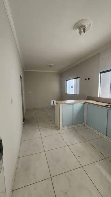 Casa com 2 quartos à venda, 200m2 em Conjunto Habitacional Centenário, Varginha - MG - imagem 8 Foto 8 de Casa com 2 quartos à venda, 200m2 em Conjunto Habitacional Centenário, Varginha - MG